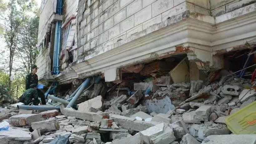 Vietnam's army and security forces actively implement earthquake relief efforts in Myanmar