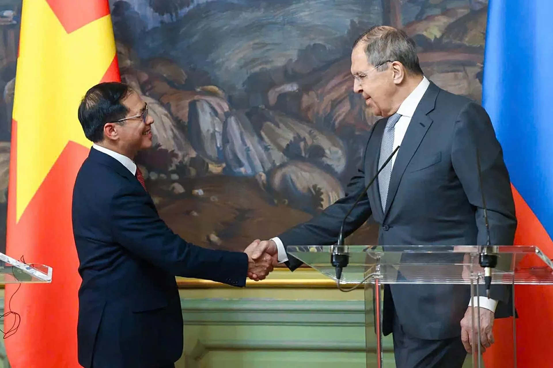 Vietnam, Russia Foreign Ministers holds talks in Moscow Vietnam, Russia Foreign Ministers holds talks in Moscow