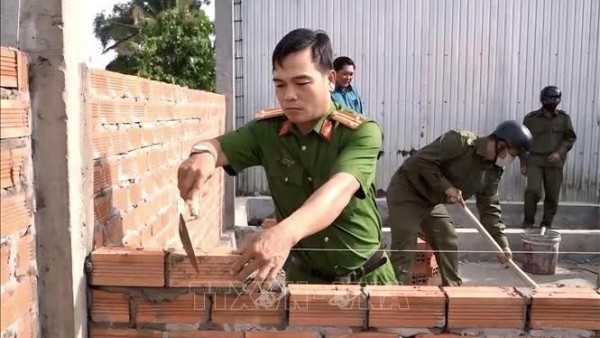 Bac Lieu province to provide safe, stable homes for poor households