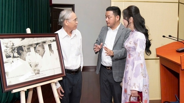 Ton Duc Thang Museum received valuable artifacts on the 45th anniversary of President Ton Duc Thang’s Passing