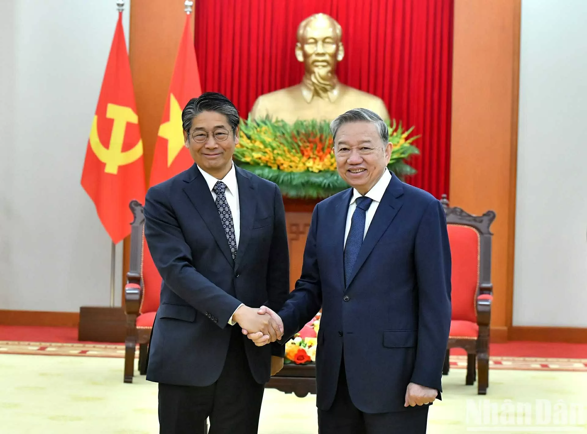 General Secretary To Lam receives Japanese Ambassador Ito Naoki