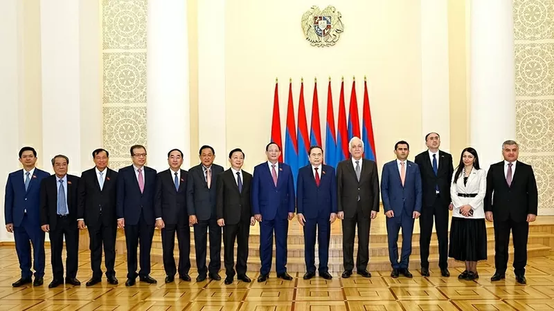 NA Chairman Tran Thanh Man meets with Armenian President NA Chairman Tran Thanh Man meets with Armenian President