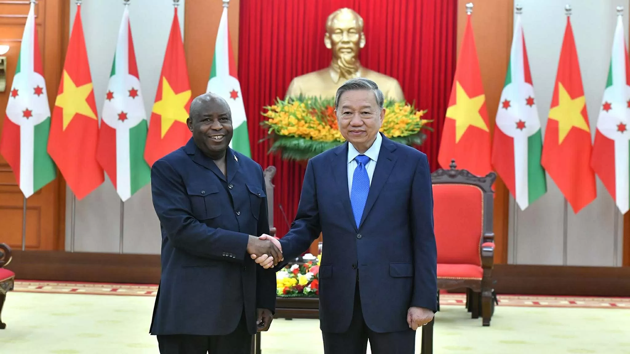 General Secretary To Lam welcomes President of Burundi Évariste Ndayishimiye General Secretary To Lam welcomes President of Burundi Évariste Ndayishimiye