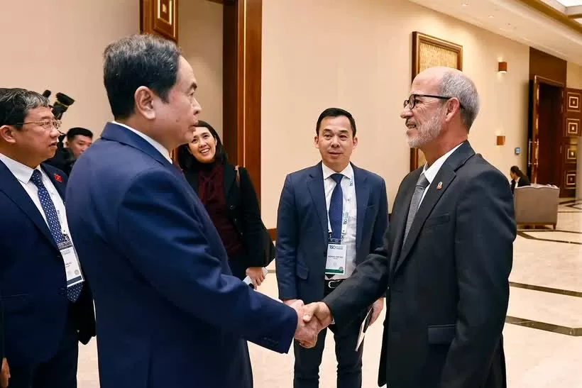 Vietnamese NA Chairman Tran Thanh Man meets Cuban legislator Vietnamese NA Chairman Tran Thanh Man meets Cuban legislator