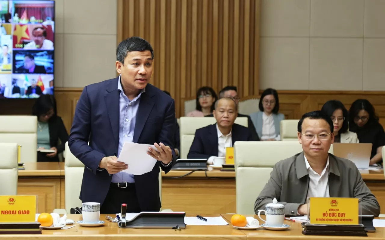 Prime Minister Pham Minh Chinh chairs meeting discussing measures to adapt to changes in int'l trade Prime Minister Pham Minh Chinh chairs meeting discussing measures to adapt to changes in int'l trade