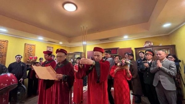 Vietnamese communities around the world honour Hung Kings with pride and unity