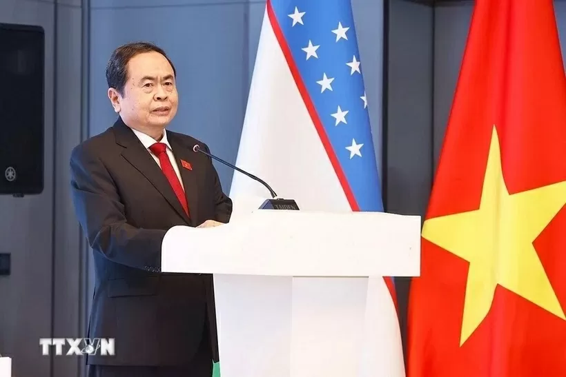 NA Chairman Tran Thanh Man attends Vietnam-Uzbekistan business dialogue