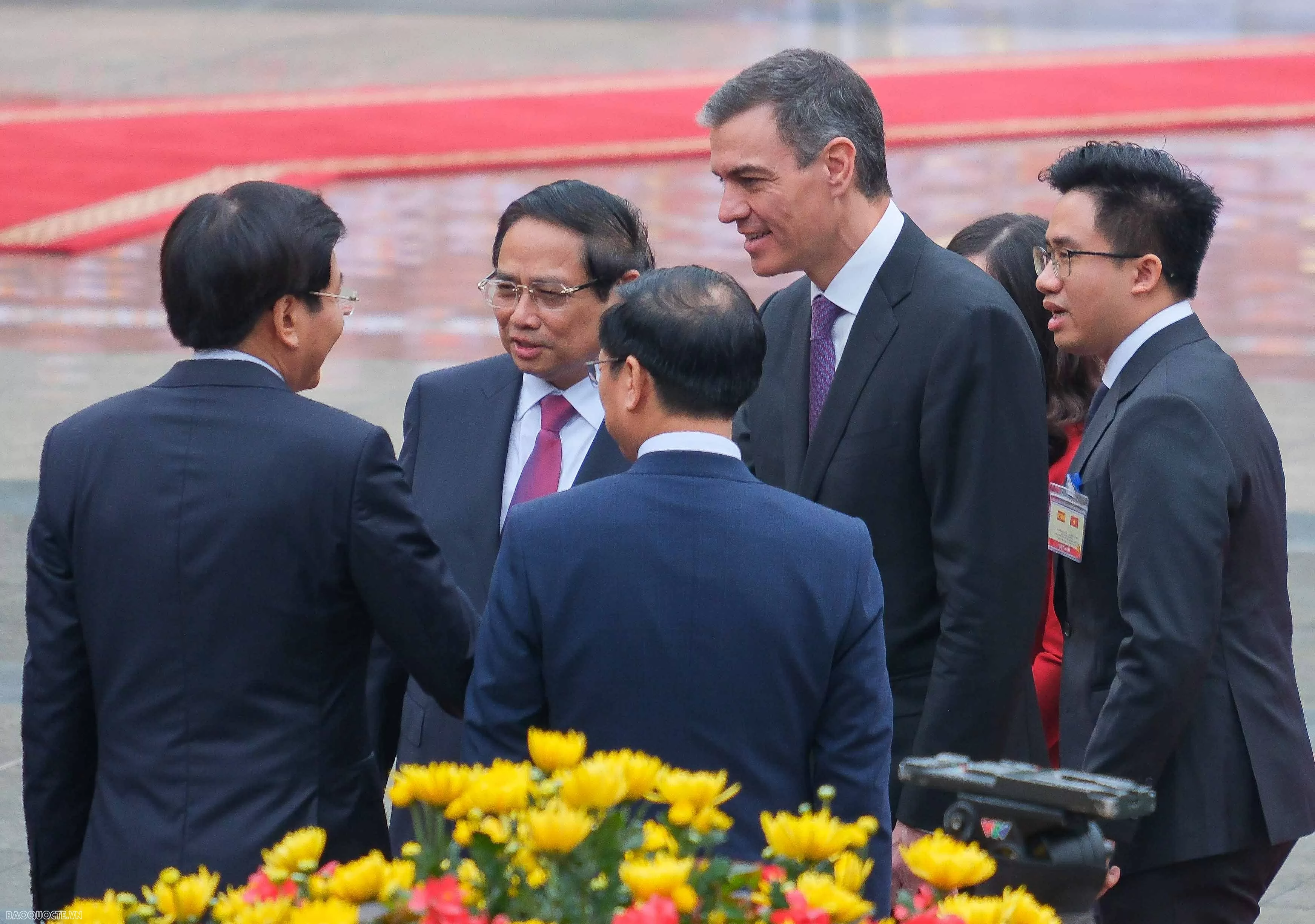 Welcome ceremony held for Spanish Prime Minister in Hanoi