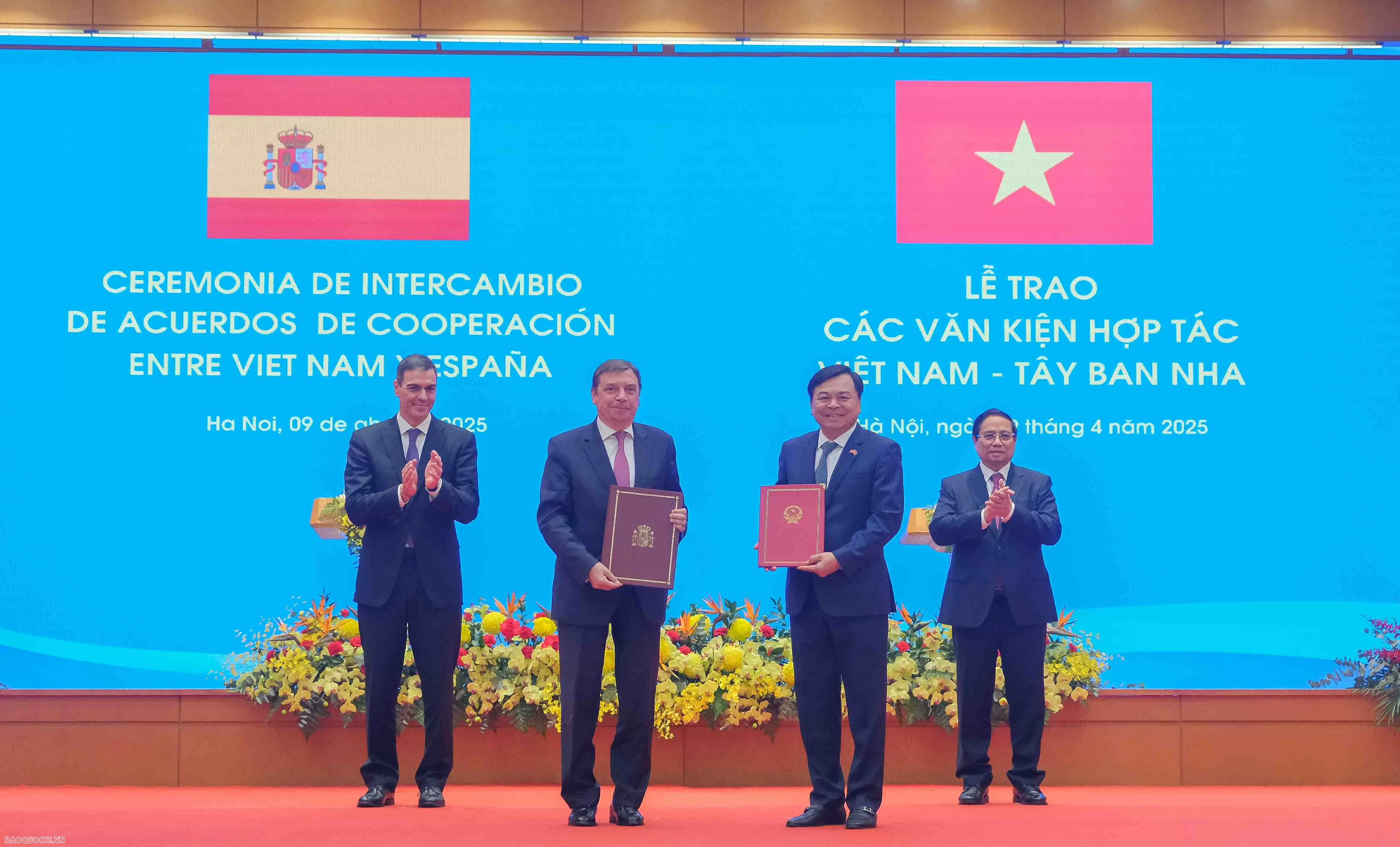 Vietnam, Spain Prime Ministers co-chair joint press conference informing outcomes of their talks