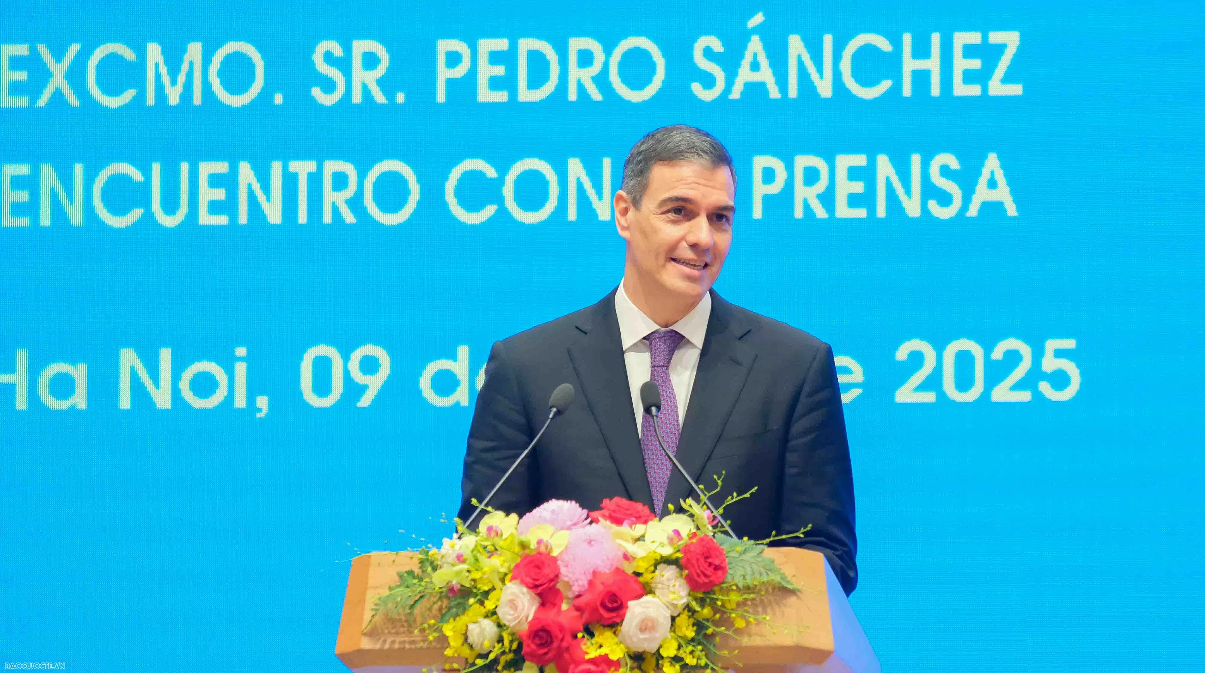 Vietnam, Spain Prime Ministers co-chair joint press conference informing outcomes of their talks
