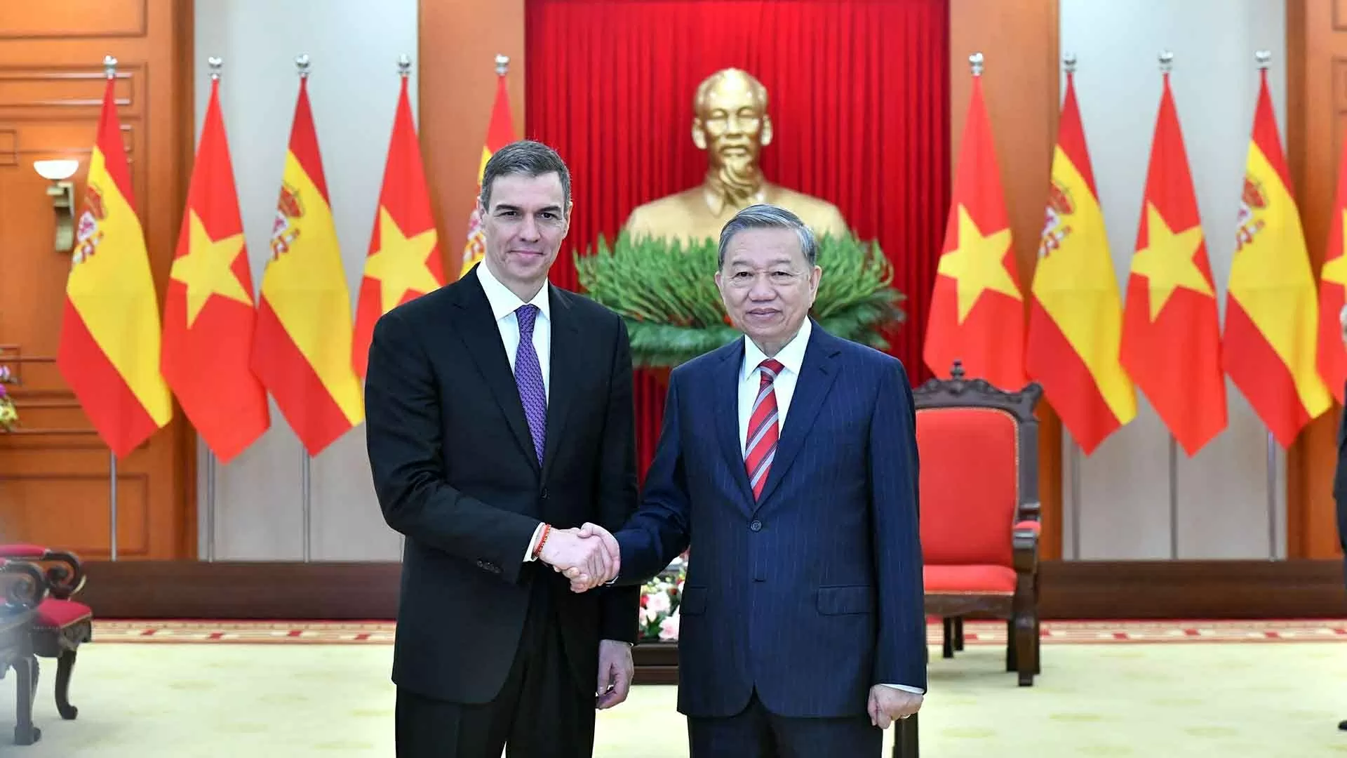 General Secretary To Lam welcomes Spanish Prime Minister Pedro Sánchez to deepen comprehensive cooperation