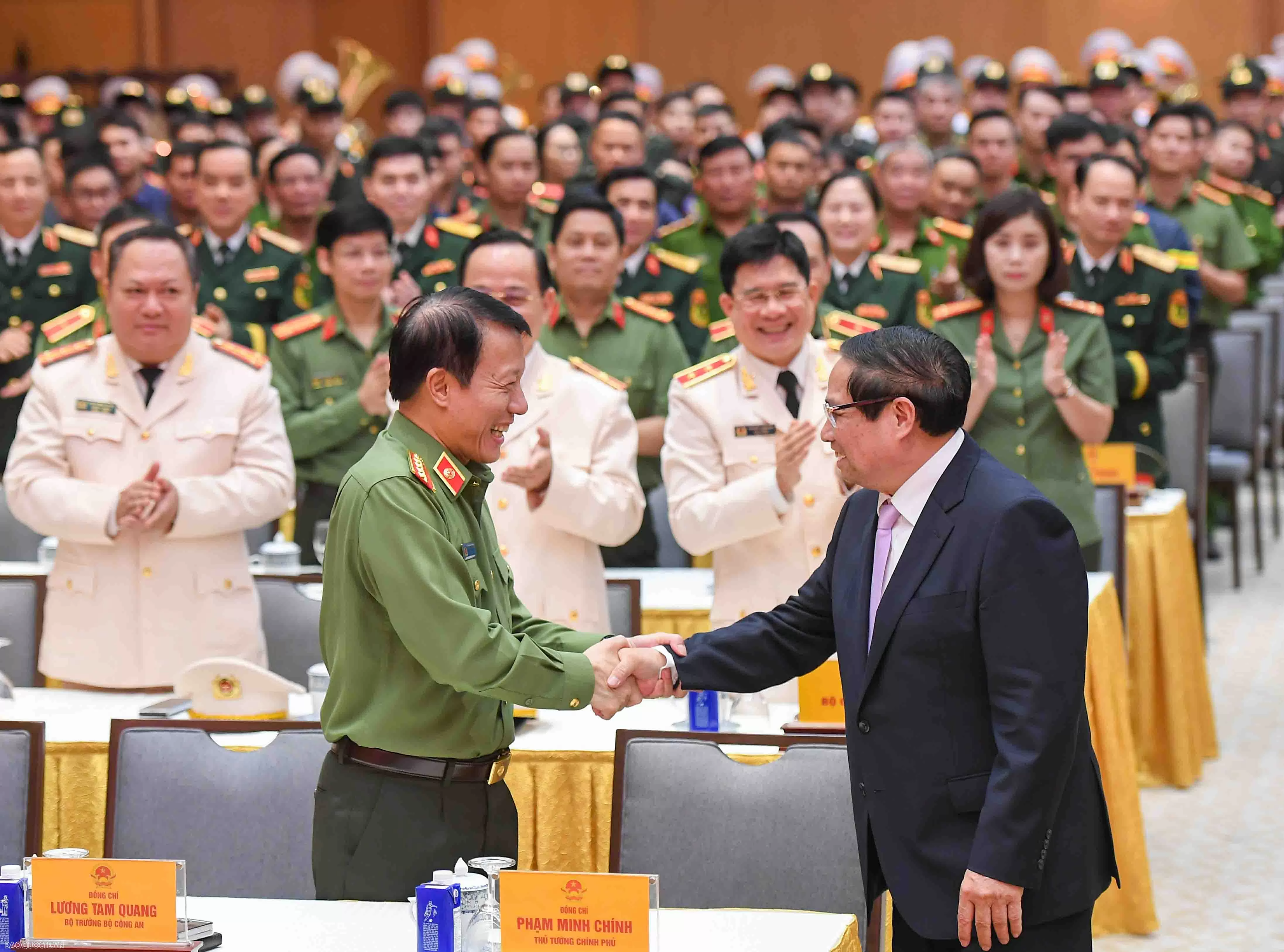 PM chaired commendation ceremony for the aid mission to earthquake-hit Myanmar