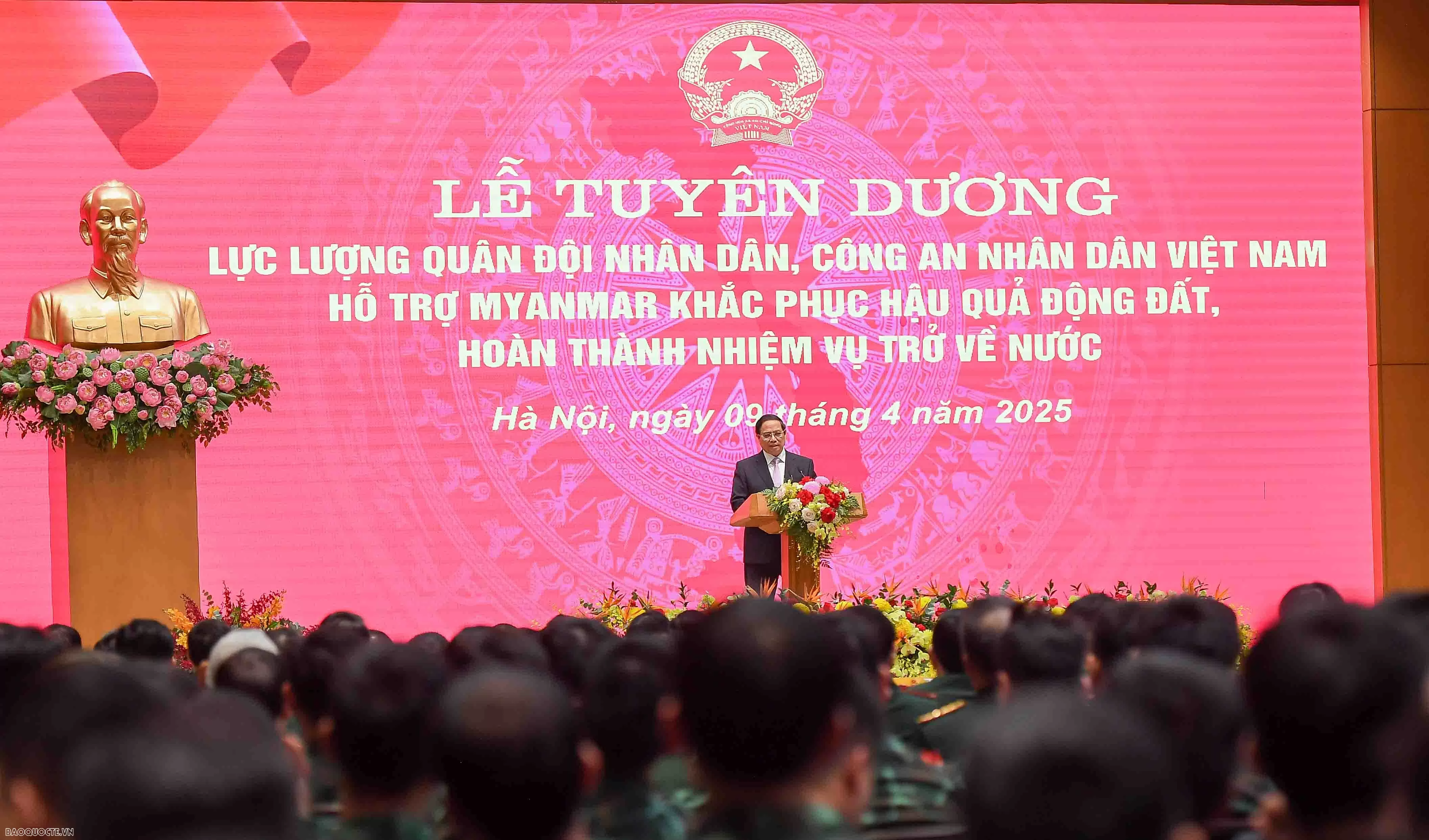 PM chaired commendation ceremony for the aid mission to earthquake-hit Myanmar