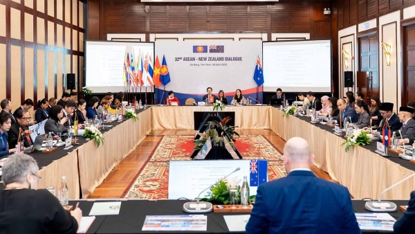 Deputy FM Do Hung Viet and New Zealand counterpart co-chaired 32nd ASEAN- New Zealand dialogue in Da Nang