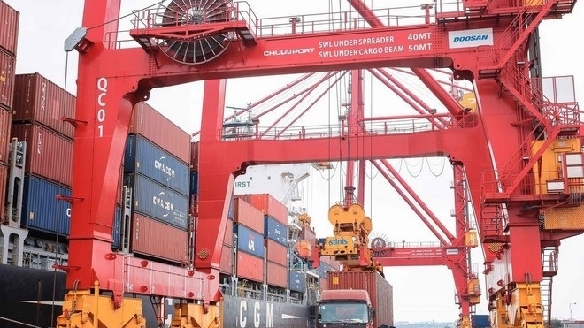 Vietnam pushes for comprehensive measures to attract more FDI: Experts