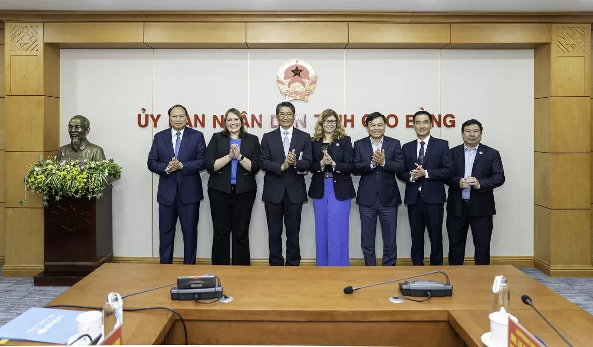 Promoting disaster risk reduction, climate resilience and child protection Promoting disaster risk reduction, climate resilience and child protection