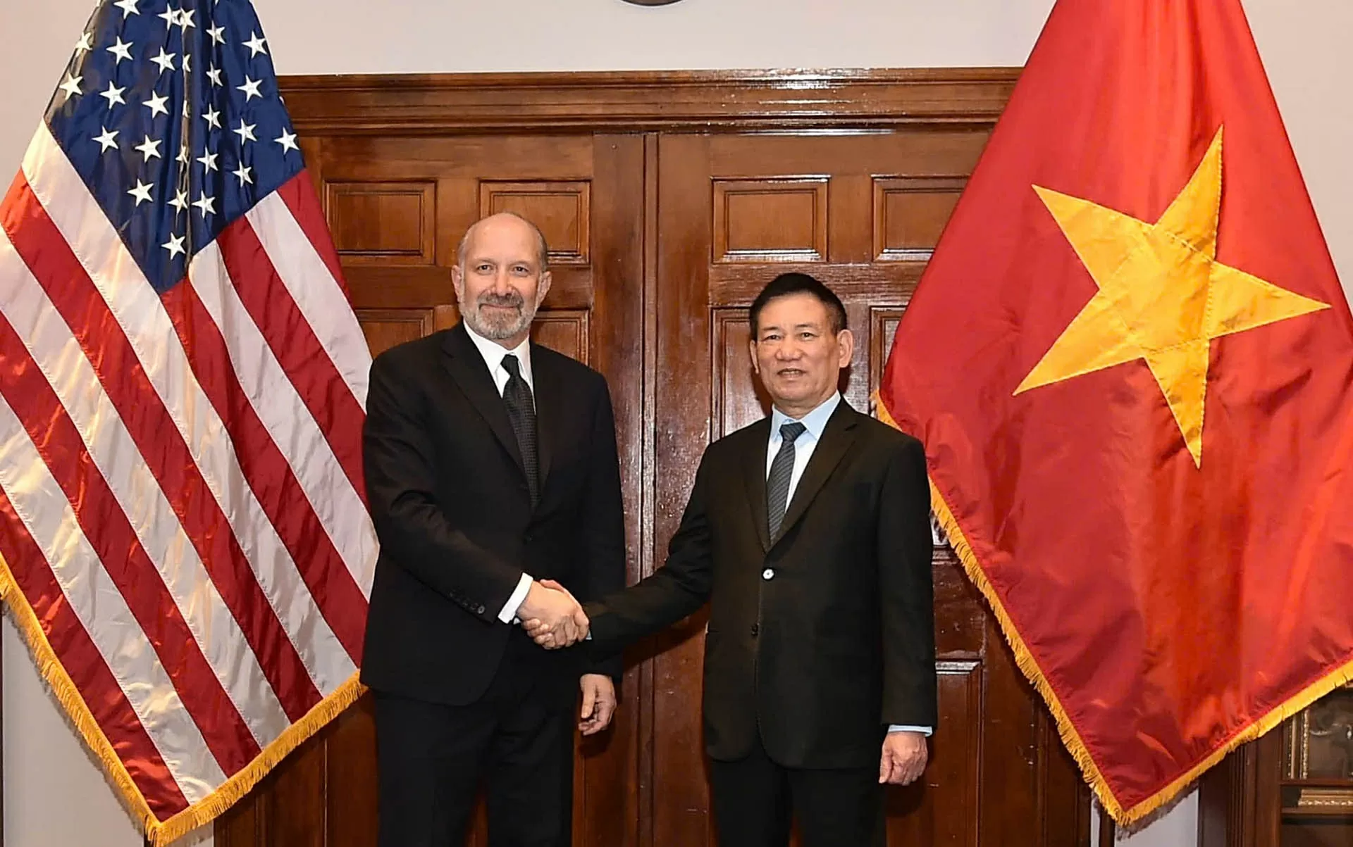 Deputy Prime Minister Ho Duc Phoc meets with US Treasury Secretary Scott Bessent, lead US negotiator for trade talks with Vietnm Deputy Prime Minister Ho Duc Phoc meets with US Treasury Secretary Scott Bessent, lead US negotiator for trade talks with Vietnm
