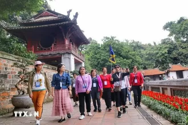 Vietnam–China people-to-people exchanges enhanced through flight connectivity Vietnam–China people-to-people exchanges enhanced through flight connectivity