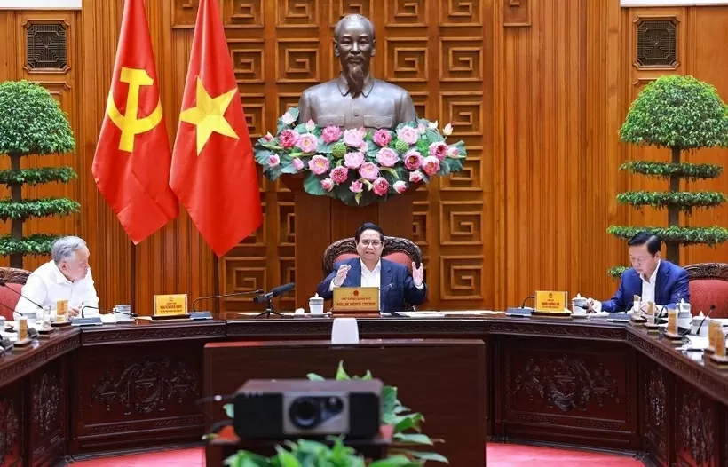 Prime Minister chairs a cabinet meeting, emphasizing trade talks with US in Vietnam's global trade relations Prime Minister chairs a cabinet meeting, emphasizing trade talks with US in Vietnam's global trade relations