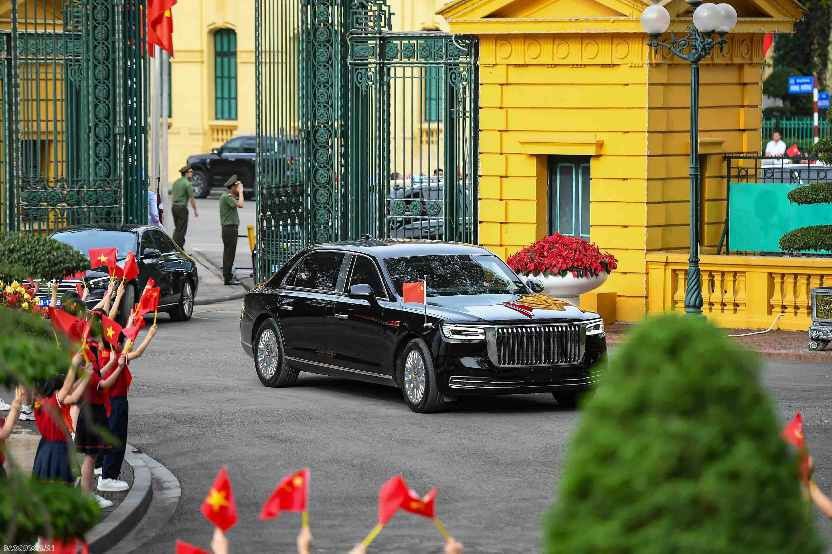 Welcome ceremony held for Party General Secretary, President of China Xi Jinping in Hanoi Welcome ceremony held for Party General Secretary, President of China Xi Jinping in Hanoi