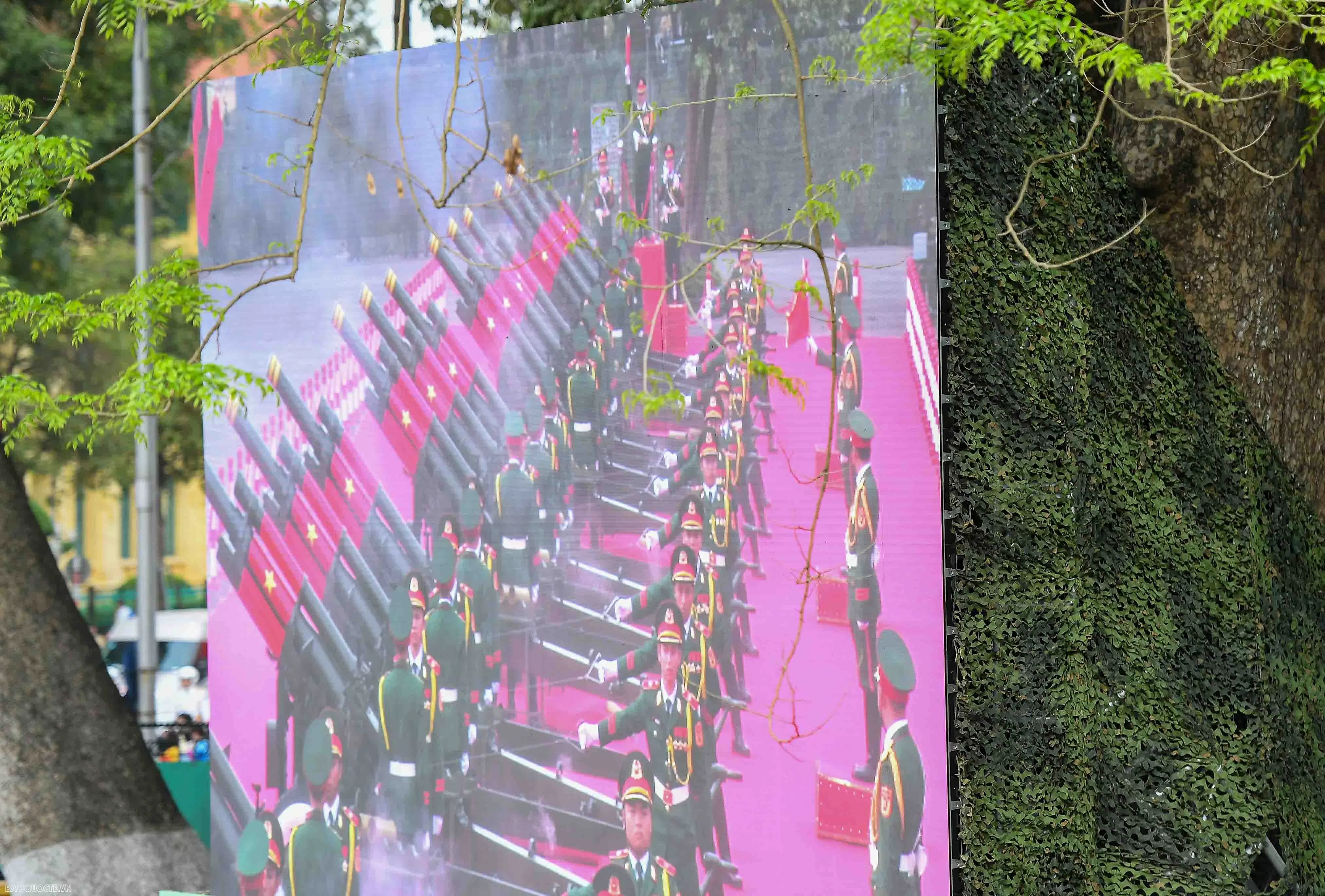 Welcome ceremony held for Party General Secretary, President of China Xi Jinping in Hanoi