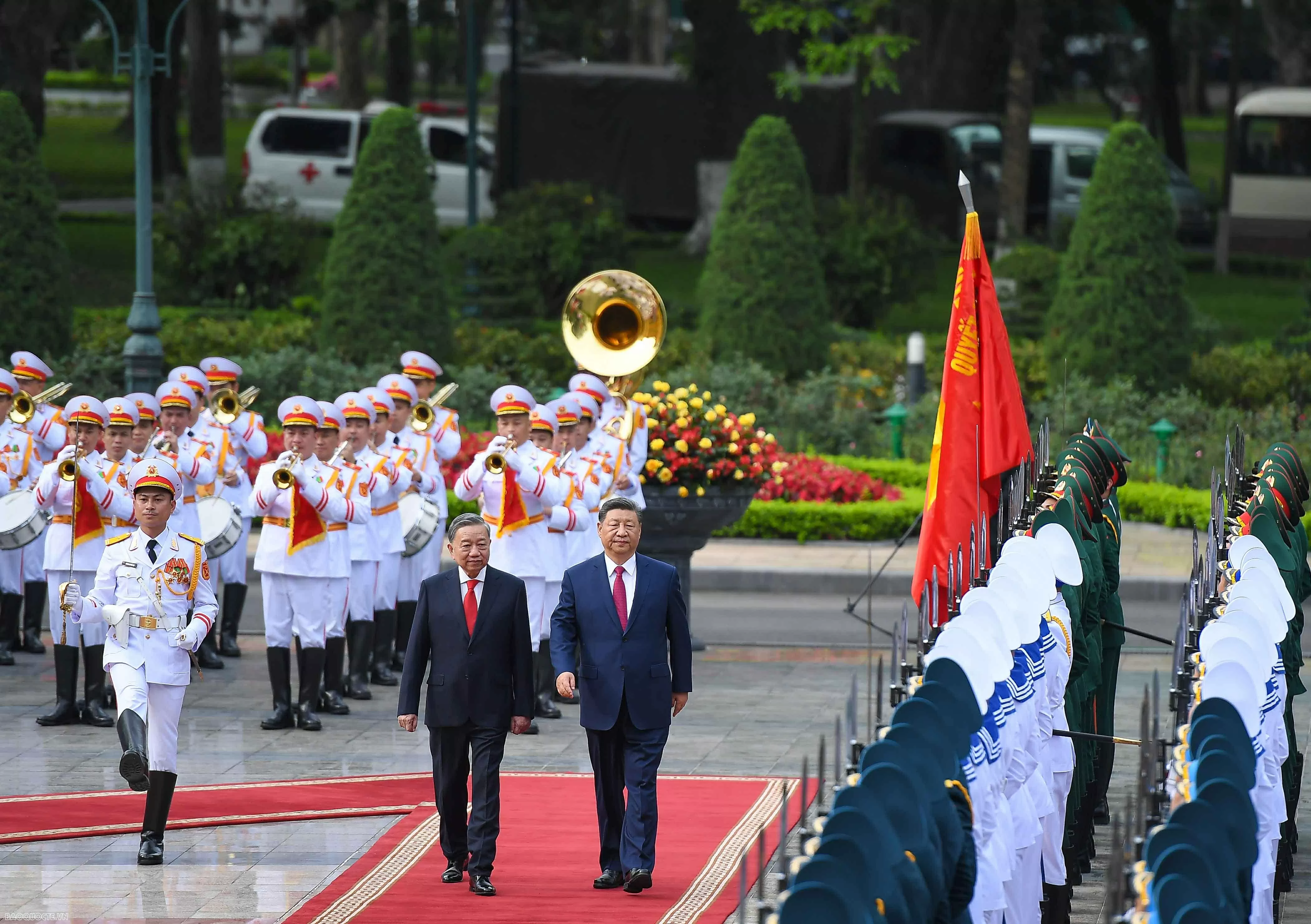 Welcome ceremony held for Party General Secretary, President of China Xi Jinping in Hanoi