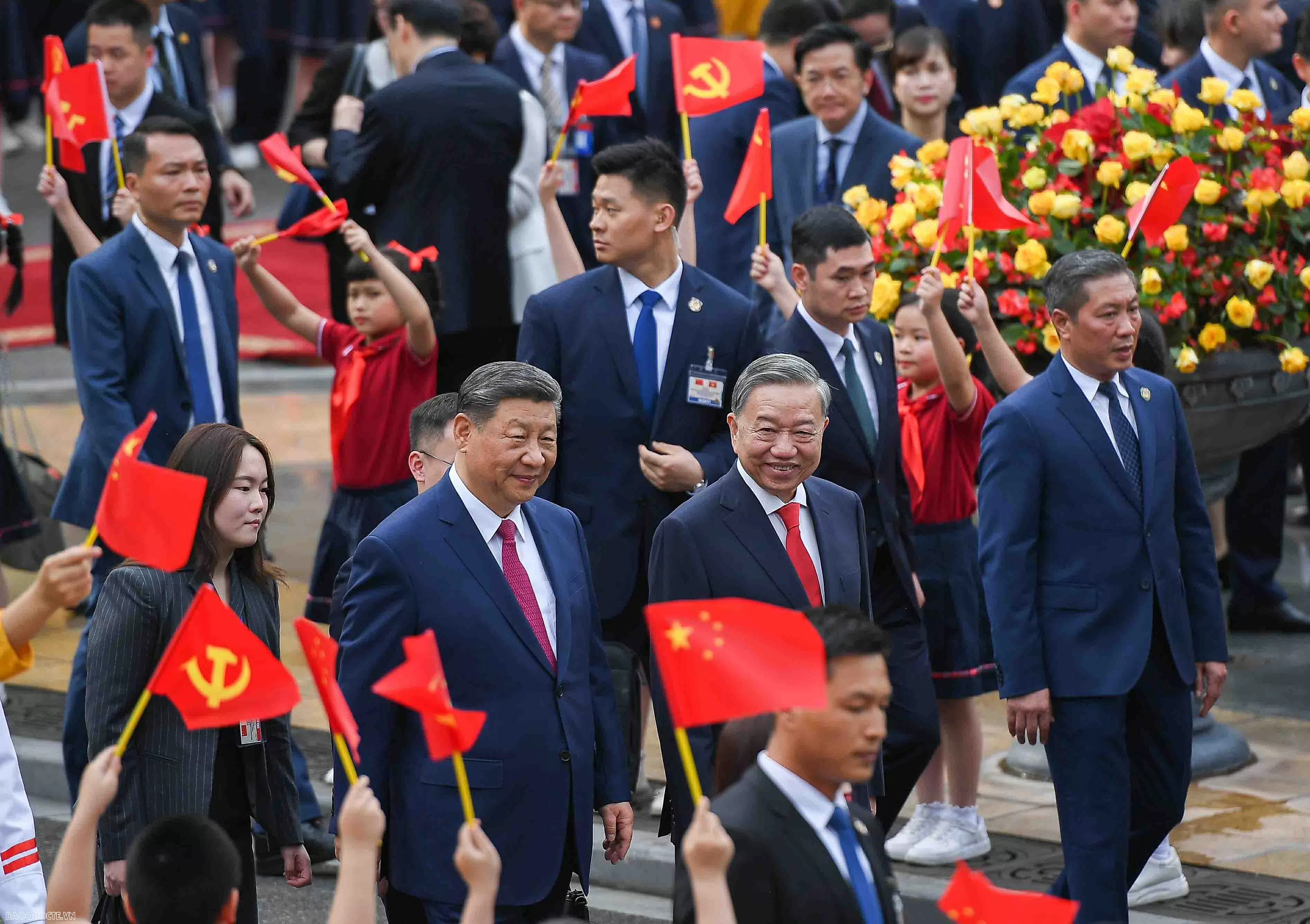Welcome ceremony held for Party General Secretary, President of China Xi Jinping in Hanoi
