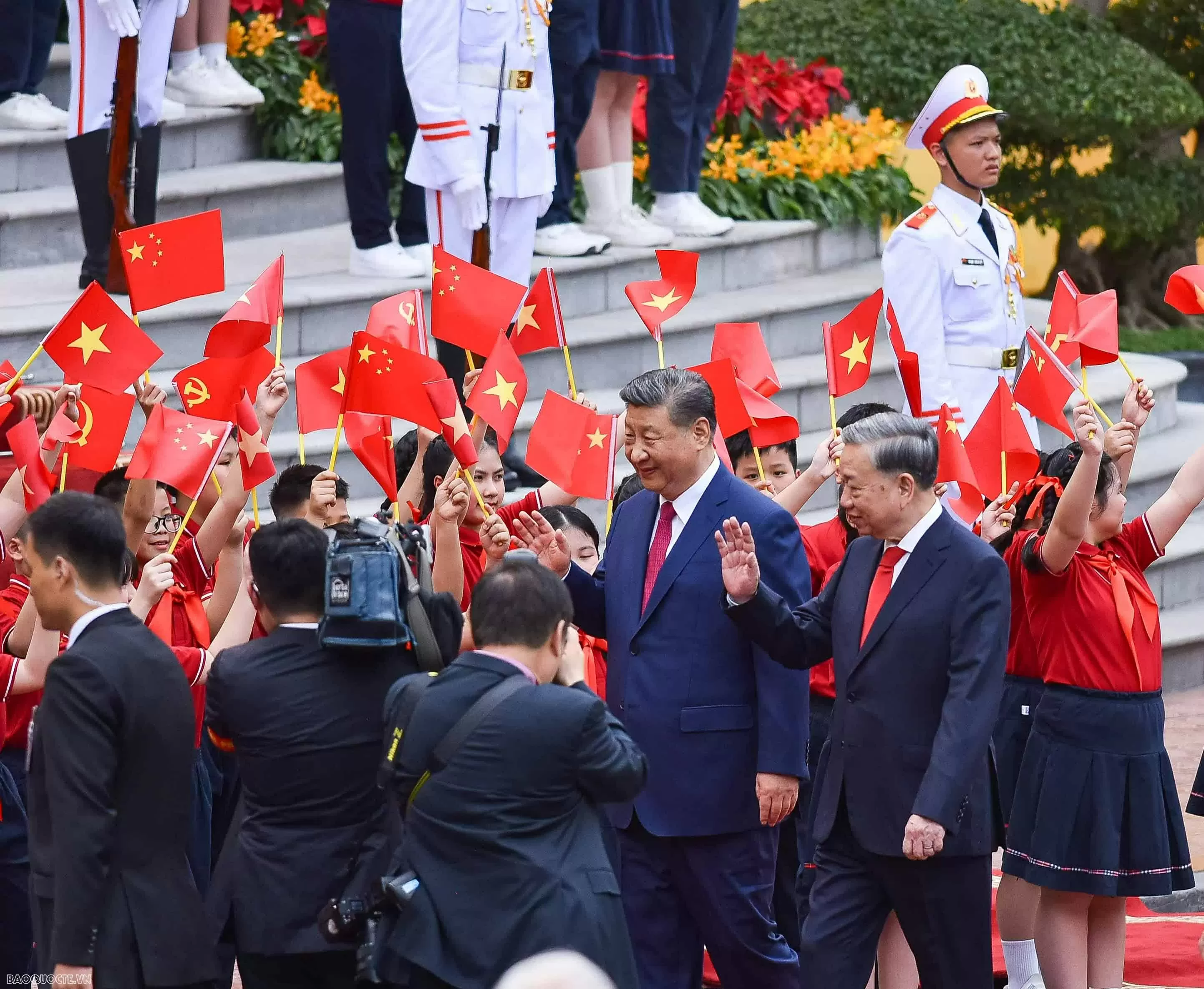 President Xi's state visit marks a new milestone in history of Vietnam-China friendship