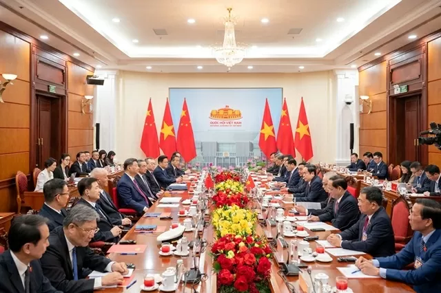 NA Chairman Tran Thanh Man meets with China’s top leader Xi Jinping in Hanoi