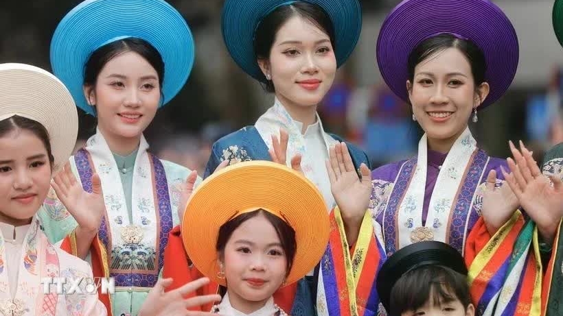 Programme promotes Ao dai for UNESCO's cultural heritage recognition