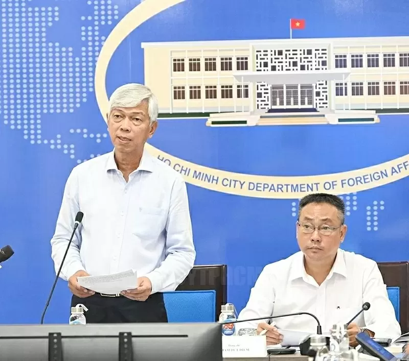 Vice Chairman of Ho Chi Minh City People's Committee Vo Van Hoan said at the seminar. Vice Chairman of Ho Chi Minh City People's Committee Vo Van Hoan said at the seminar.