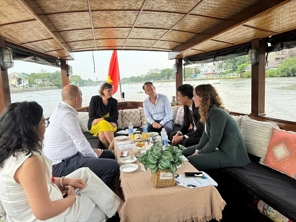 Vietnam and the Netherlands transform shared objectives into concrete action Vietnam and the Netherlands transform shared objectives into concrete action
