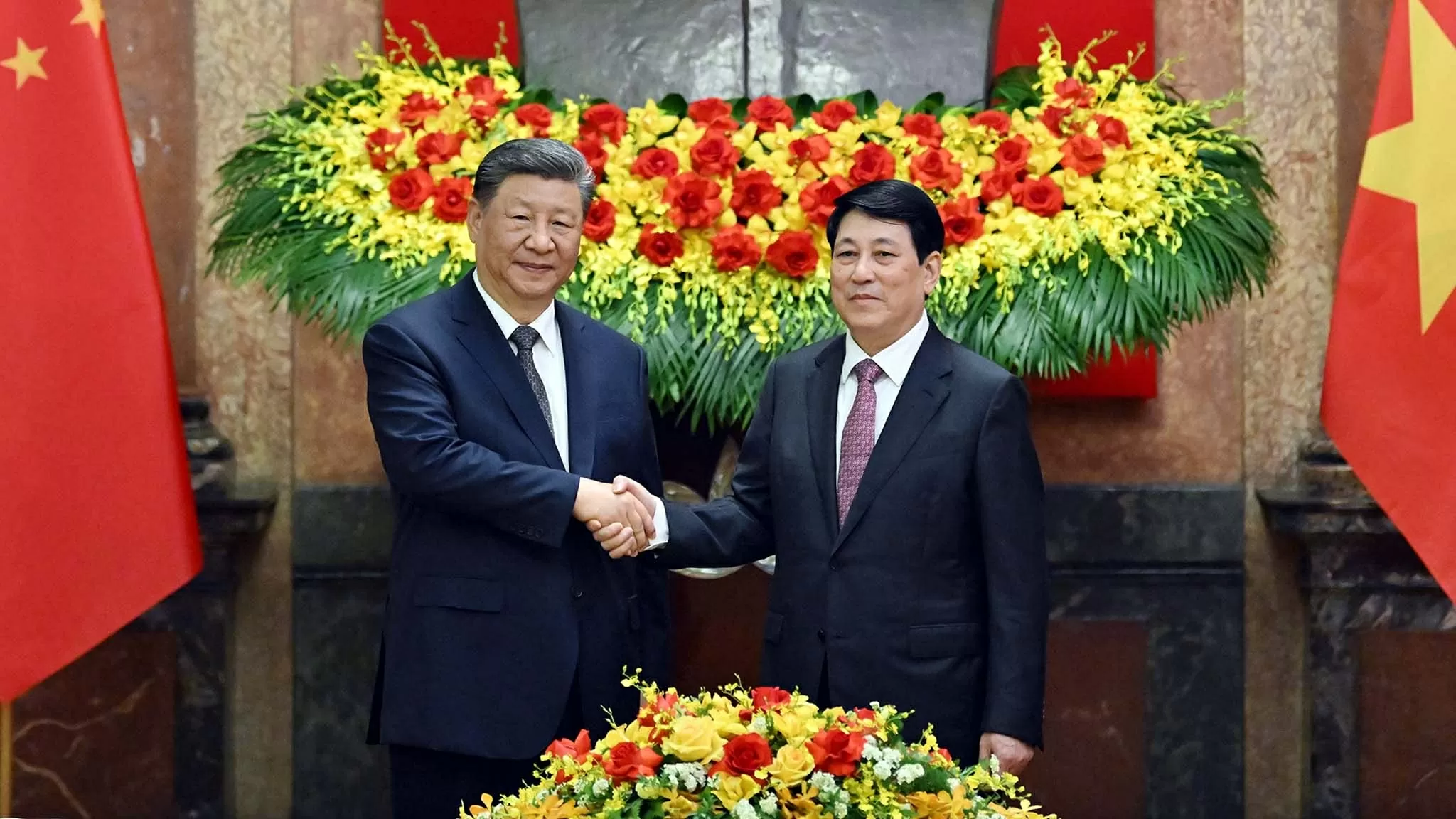 Chủ tịch nước Lương Cường và Tổng Bí thư, Chủ tịch Trung Quốc Tập Cận Bình. (Nguồn: Báo Nhân dân)