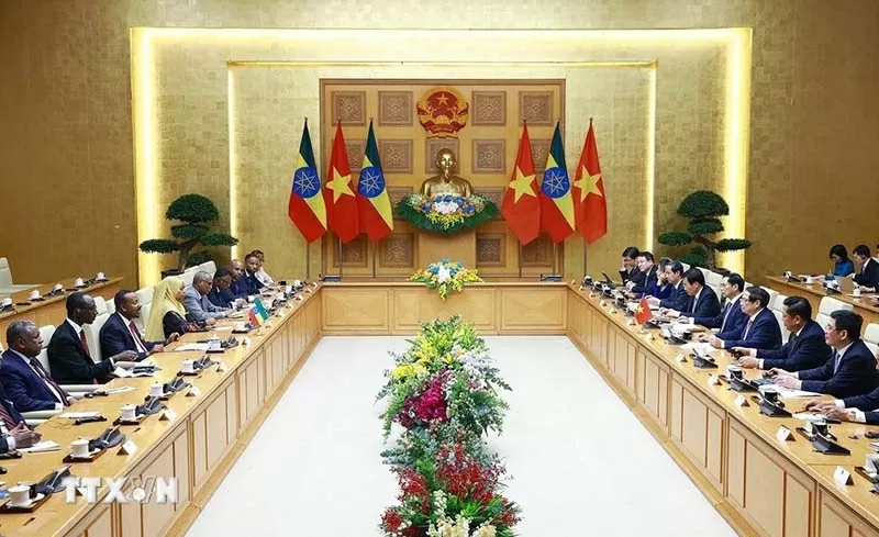 Vietnam, Ethiopia Prime Ministers hold talks to promote bilateral ties