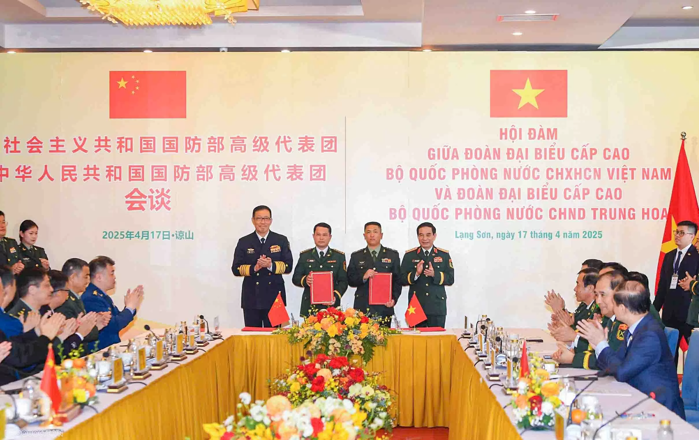 Vietnam, China Defence Ministers hold talks in Lang Son Vietnam, China Defence Ministers hold talks in Lang Son