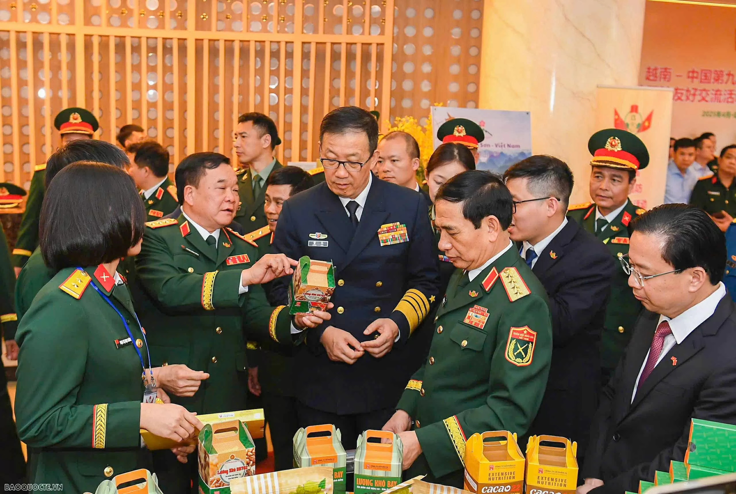 Vietnam, China Defence Ministers hold talks in Lang Son Vietnam, China Defence Ministers hold talks in Lang Son