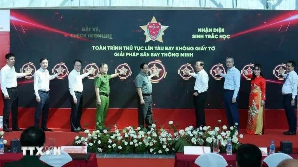 PM Pham Minh Chinh attends the inauguration ceremony of Tan Son Nhat airport's T3 terminal