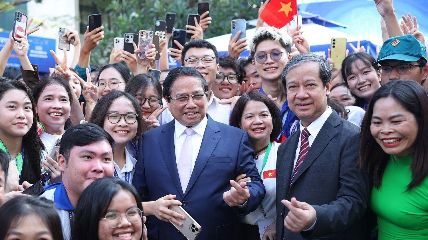 Prime Minister applauds youth entrepreneurship at National Startup Day