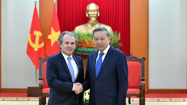 Party General Secretary To Lam receives Rosen Partners CEO to promote investment