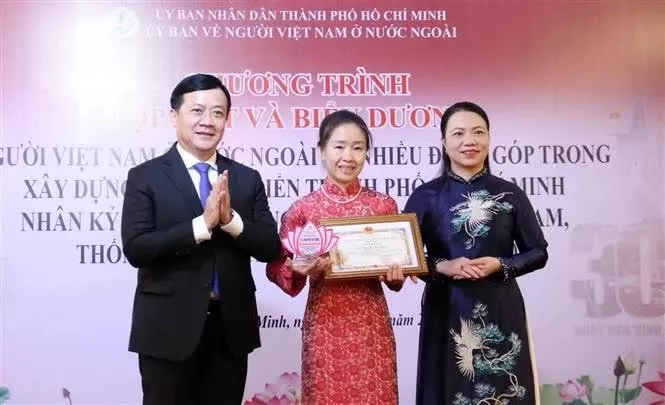 Outstanding overseas Vietnamese honoured for contributing to HCM City’s development Outstanding overseas Vietnamese honoured for contributing to HCM City’s development