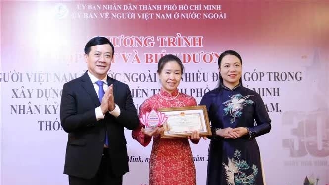 50 overseas Vietnamese honoured for helping HCM City’s development