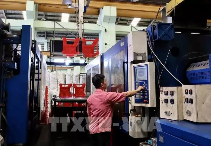 Manufacturing firms optimistic about Q2 despite mounting challenges: survey Manufacturing firms optimistic about Q2 despite mounting challenges: survey