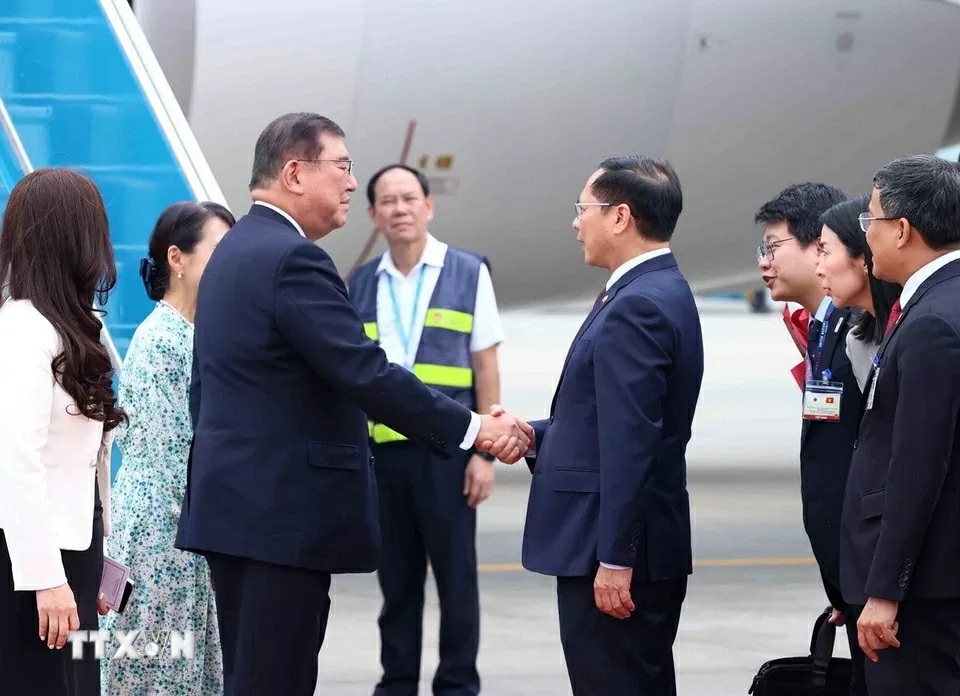 Japanese Prime Minister Ishiba Shiregu begins official visit to Vietnam