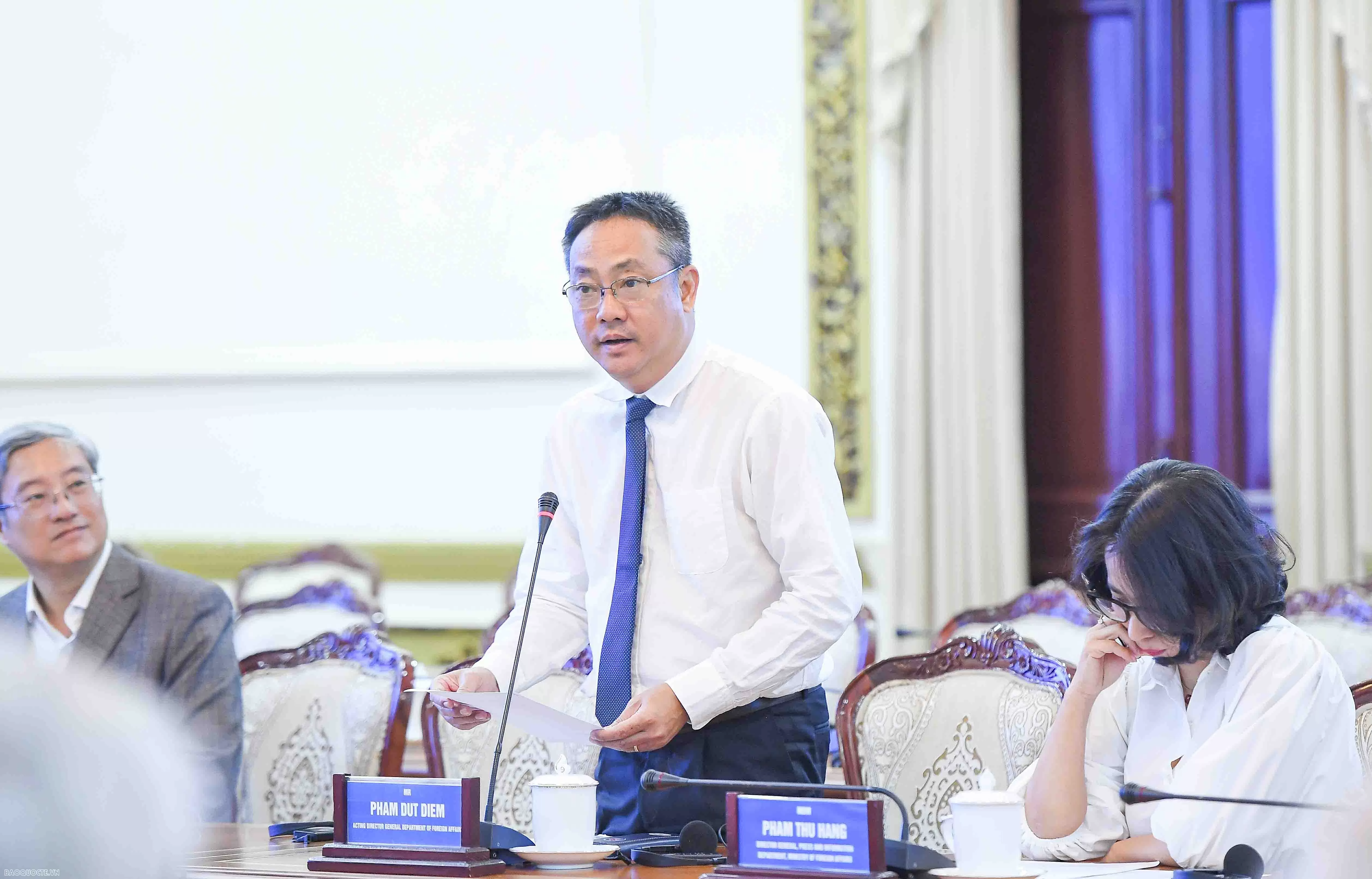 War correspondents return to nurture ties with Vietnam War correspondents return to nurture ties with Vietnam