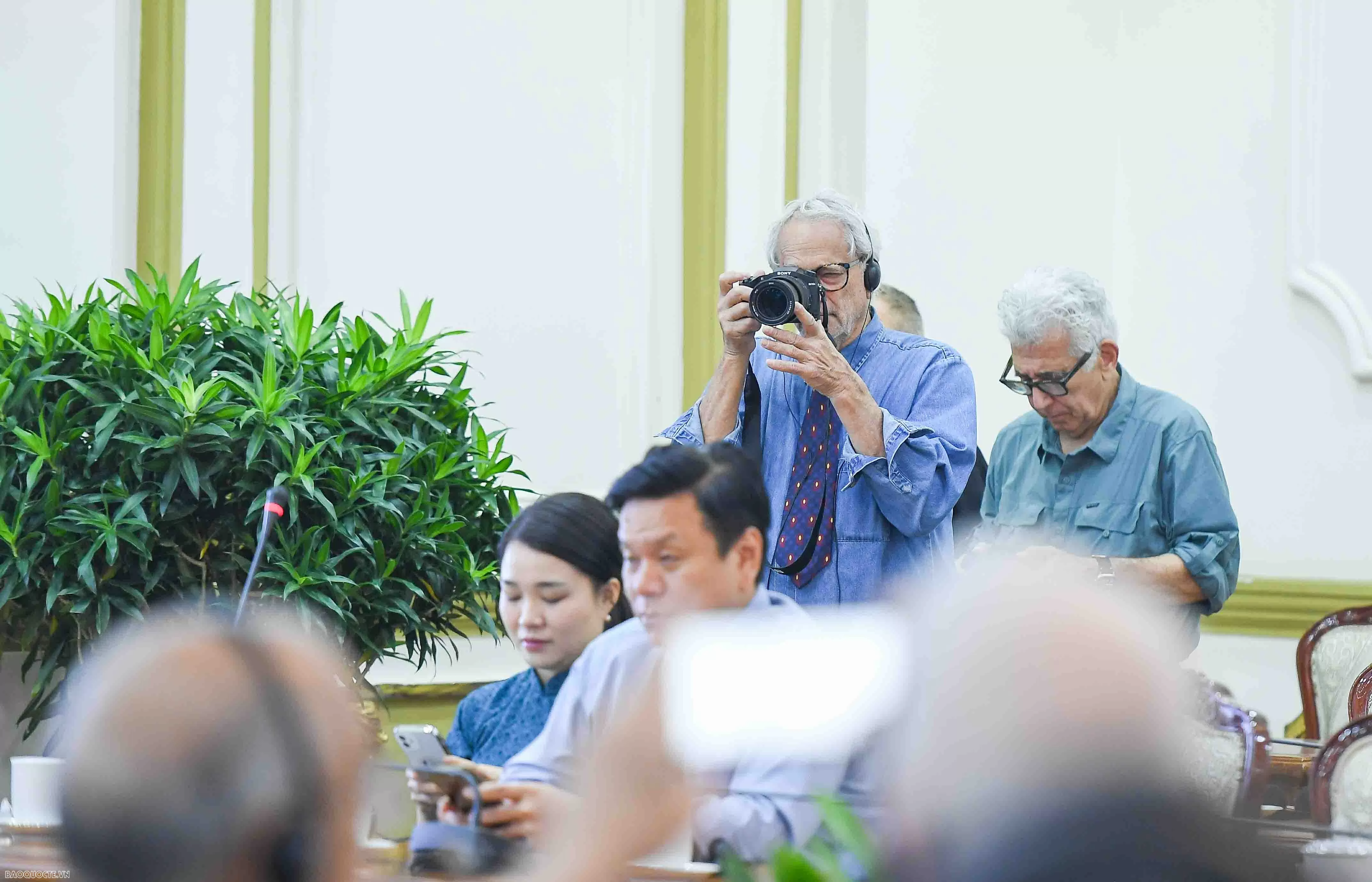 50th anniversary of National Reunification: War correspondents return to nurture ties with Vietnam