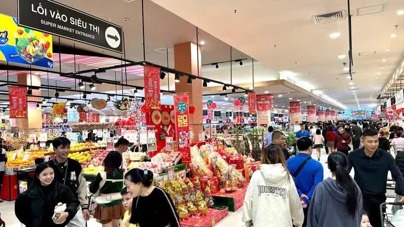 Vietnam boosts domestic consumption, diversifies export markets to ensure sustainable growth