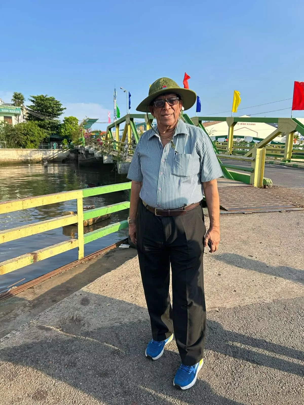 Mr. Mohammed Rasooldeen in Vietnam. (Photo: Colombo Times)