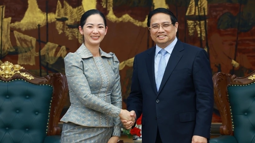 PM Pham Minh Chinh welcomes Cambodian Minister of Commerce Cham Nimul