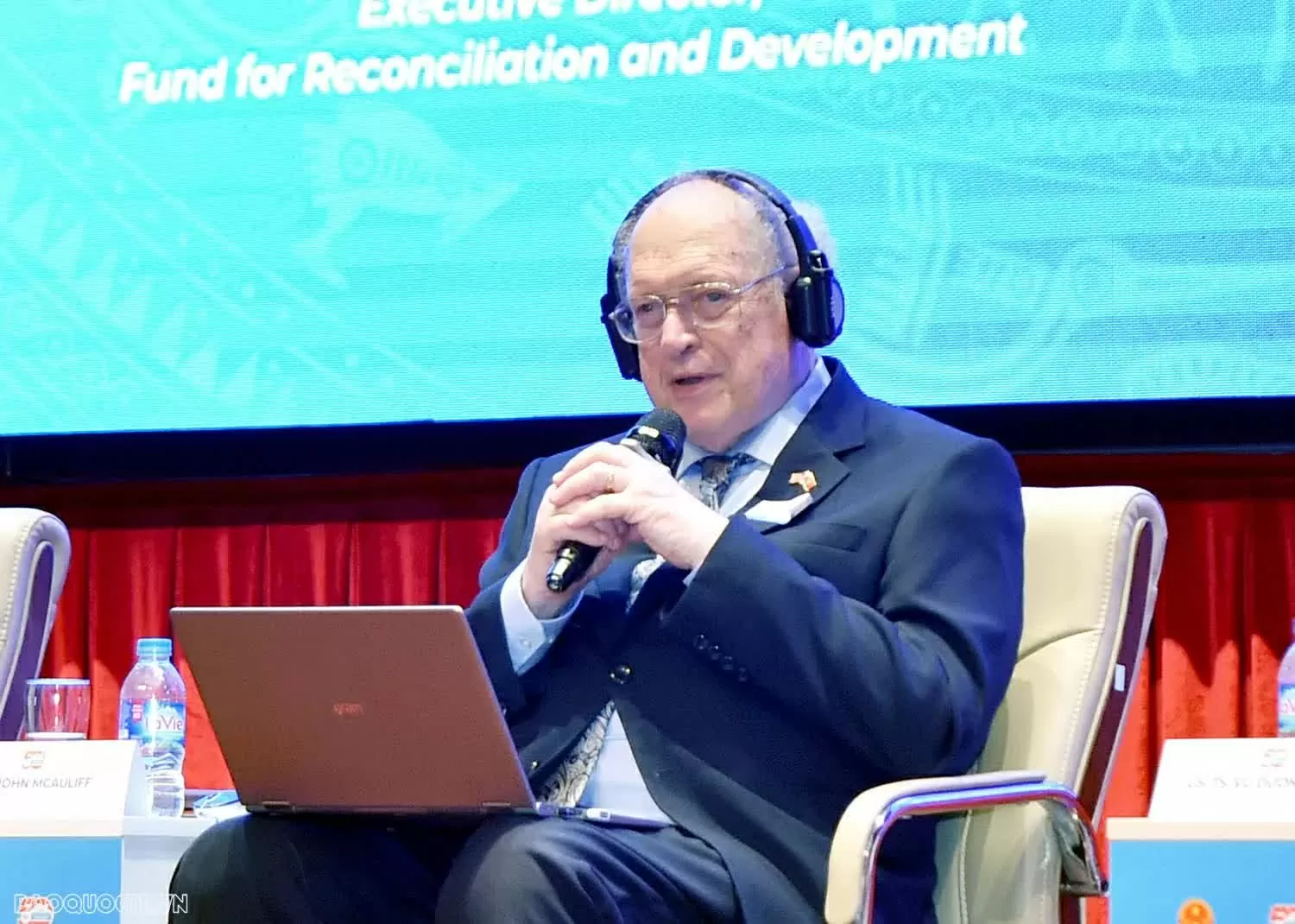 The 'tireless birds' from the US for peace in Vietnam The 'tireless birds' from the US for peace in Vietnam