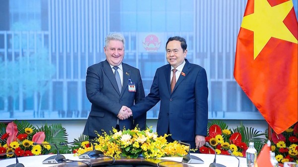 NA Chairman Tran Thanh Man receives Belarusian legislator in Ho Chi Minh City